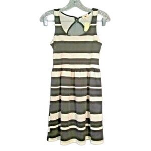 One Clothing Sheath Dress Black White Striped Sleeveless Open Back Womens Small